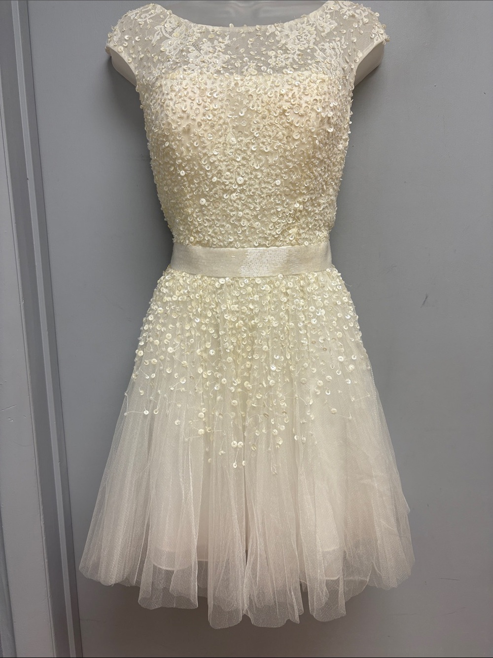 Sherri Hill Ivory Sequin Tulle Fit & Flare Cocktail/Homecoming Dress NWT Size 8
